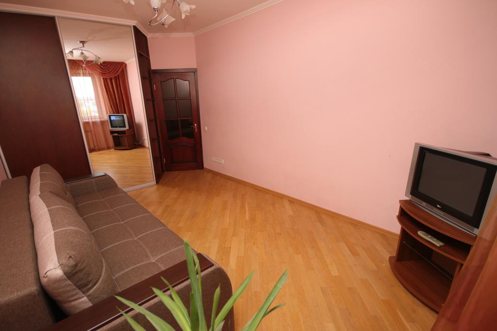 Inn Home Apartments - Livoberezhna 키예프 외부 사진