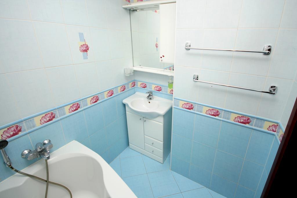 Inn Home Apartments - Livoberezhna 키예프 외부 사진