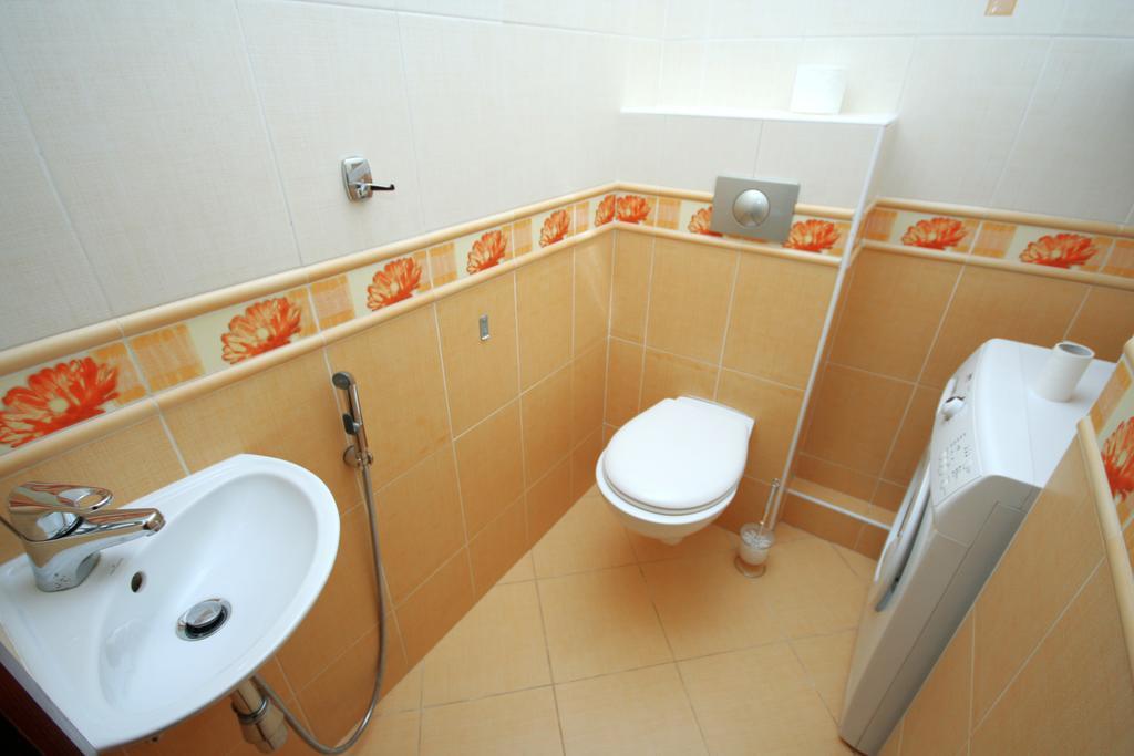 Inn Home Apartments - Livoberezhna 키예프 외부 사진