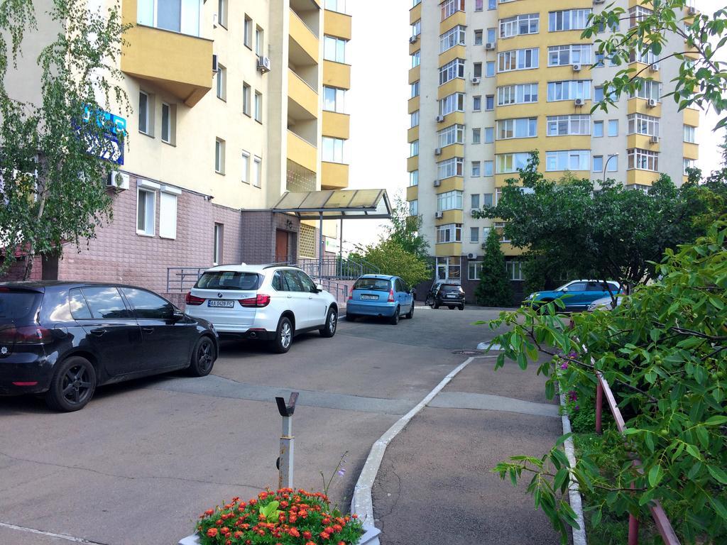 Inn Home Apartments - Livoberezhna 키예프 외부 사진