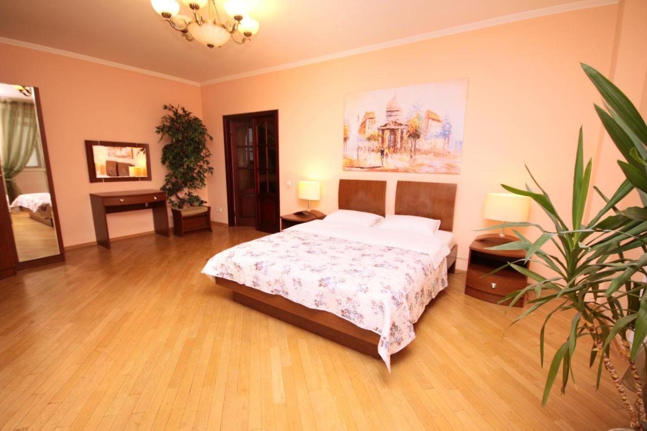 Inn Home Apartments - Livoberezhna 키예프 외부 사진