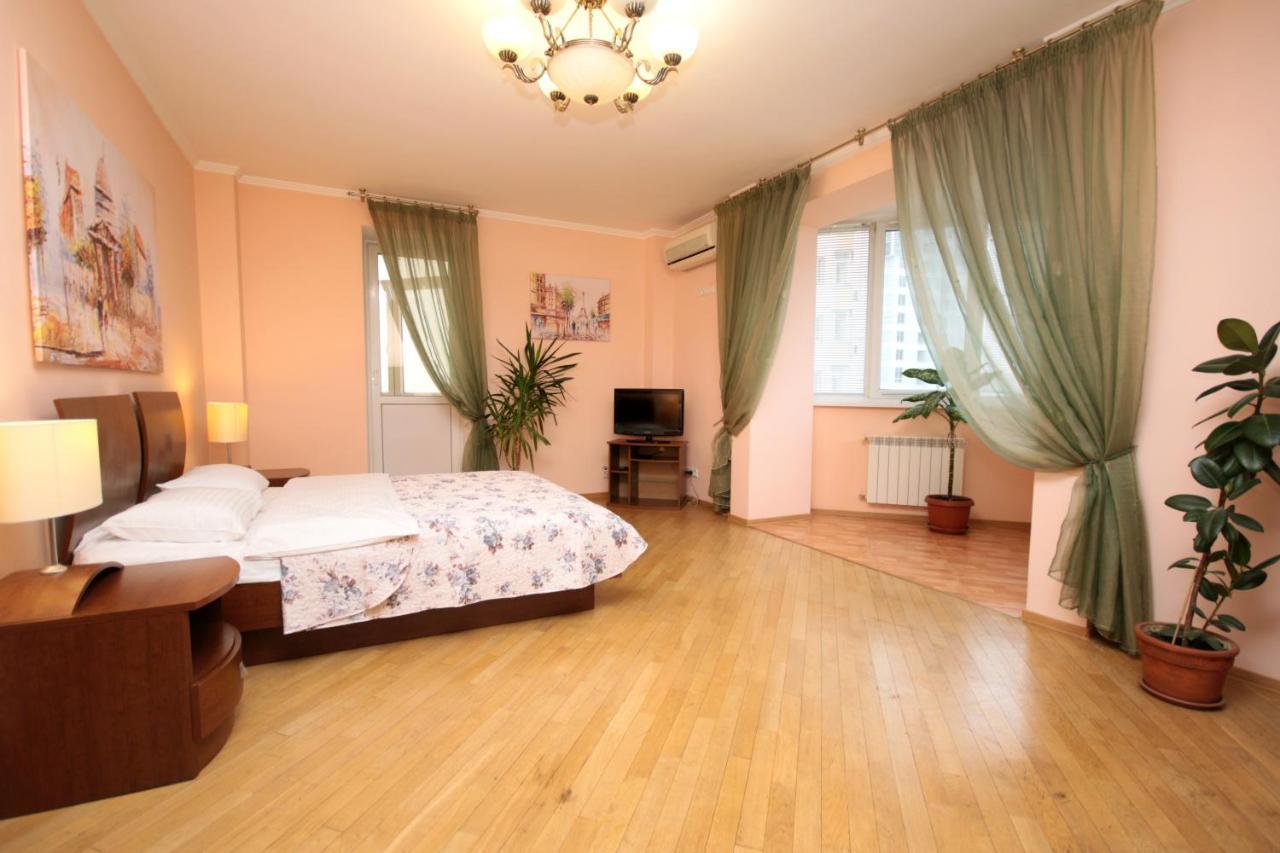 Inn Home Apartments - Livoberezhna 키예프 외부 사진